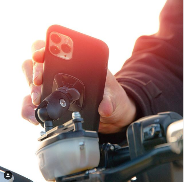 Bevestig je telefoon op je motor!