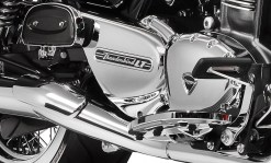 2014-triumph-thunderbird-lt-03