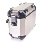 3_A9500600-Aluminium-Panniers_Silver